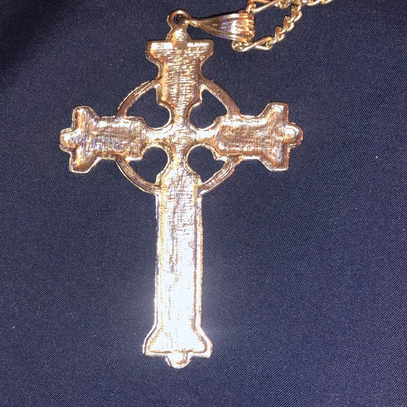 Hip Hop Cross - Picture 3 of 4